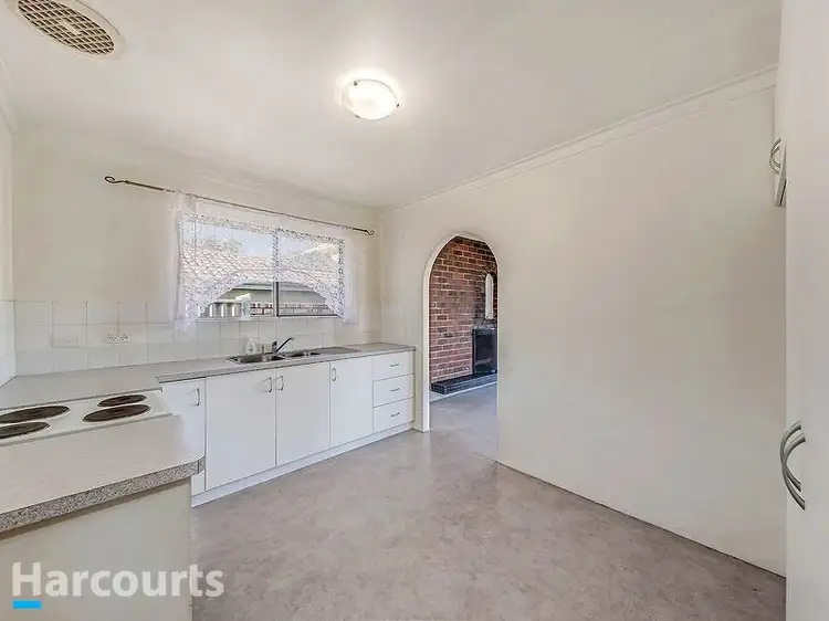 18 Compass Circle, Yanchep WA 6035