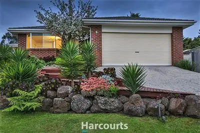 6 Finton Court, Pakenham VIC 3810