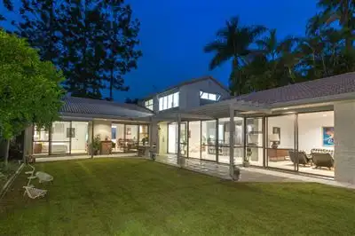 30 Steptoe Street, Chapel Hill QLD 4069