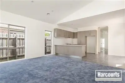 1/14 Carabott Place, Berwick VIC 3806