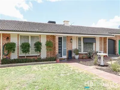 2/5 Bridges Road, Melville WA 6156