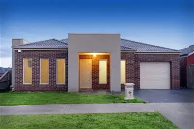 15 Ballanoma Green, Epping VIC 3076