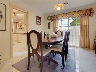 Fifth view of Homely house listing, 8 Oakdale Place, Baulkham Hills NSW 2153
