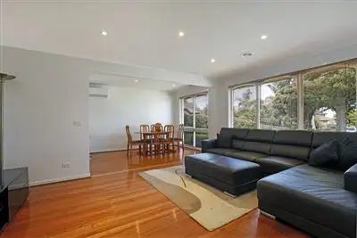 Second view of Homely house listing, 5 Lilydale Court, Thomastown VIC 3074