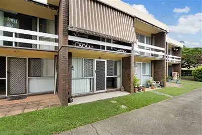 4/14 Central Street, Labrador QLD 4215