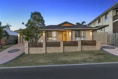 60 Olsen Crescent, Wakerley QLD 4154