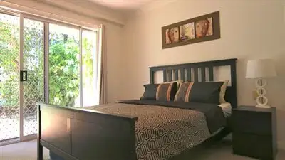 Seventh view of Homely unit listing, 4/100 Cotlew Street East, Southport QLD 4215
