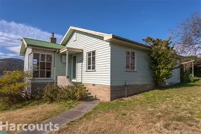 35 Bass Street, Warrane TAS 7018