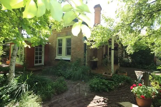 15 Cooper Street, Cootamundra NSW 2590
