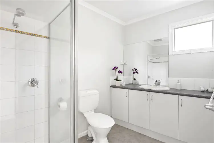 Fourth view of Homely townhouse listing, 4/22 Tulloch Grove, Glen Waverley VIC 3150