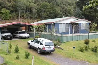 12 Latham Street, Queenstown TAS 7467