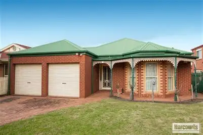 33 Bowen Crescent, Burwood East VIC 3151