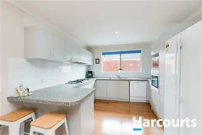 Fifth view of Homely house listing, 3 Chatham Close, Cranbourne East VIC 3977