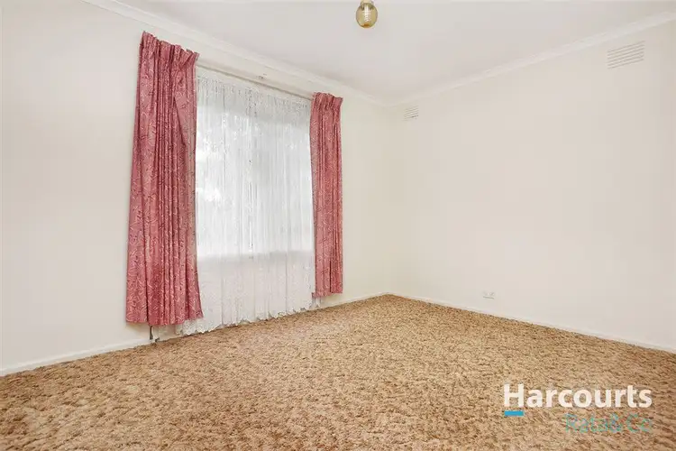 Seventh view of Homely house listing, 5 Otway Court, Lalor VIC 3075