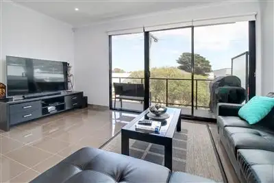 Main view of Homely apartment listing, 19/1 Chatfield Avenue, Rosebud West VIC 3940