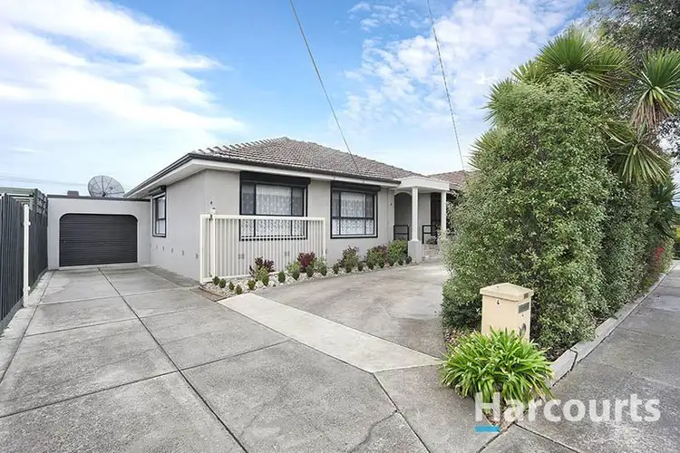 4 Charlton Place, Thomastown VIC 3074