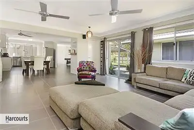 14 Hero Street, Eatons Hill QLD 4037