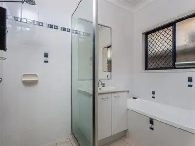 Fifth view of Homely house listing, 9 Whitecedar Circuit, North Lakes QLD 4509