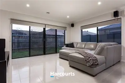 Seventh view of Homely house listing, 35 Burford Way, Cranbourne North VIC 3977