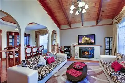 Second view of Homely house listing, 4 Pedersen Avenue, Reservoir VIC 3073