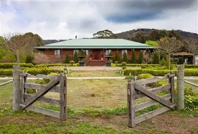 40 Bangalore Place, Goulburn NSW 2580