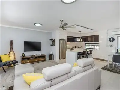 Fifth view of Homely townhouse listing, 2/88 York Street, Coorparoo QLD 4151