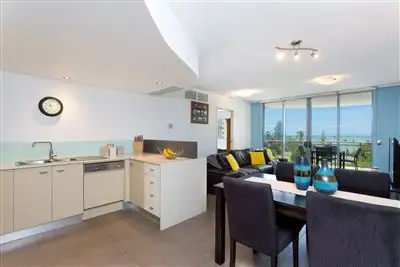 6/2 Louis Street, Redcliffe QLD 4020
