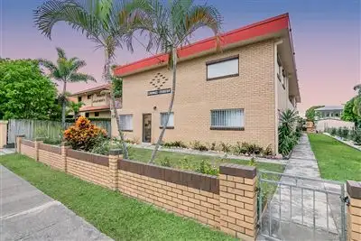 Second view of Homely unit listing, 1/53 Nudgee Road, Hamilton QLD 4007
