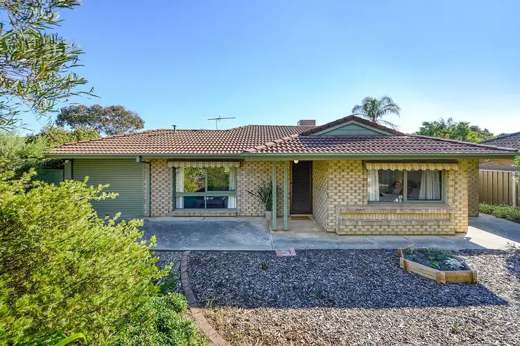 27 Panorama Drive, Aberfoyle Park SA 5159