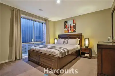 Second view of Homely house listing, 5 Sienna Way, Pakenham VIC 3810