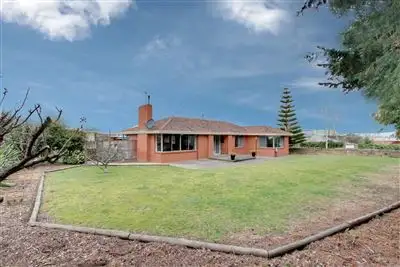 16 Adelong Drive, Kingston TAS 7050
