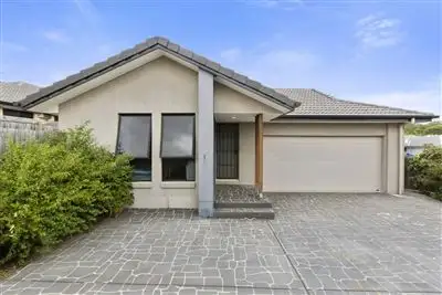 4 Chaka Street, Hillcrest QLD 4118