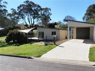 37 Villeneuve Street, Alexandra VIC 3714