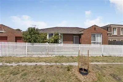Fourth view of Homely house listing, 1-2 9 Woodstock, Mount Waverley VIC 3149