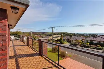 Second view of Homely house listing, 5 Brinckman Court, Devonport TAS 7310