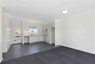 Second view of Homely unit listing, 6 Delwyn Close, Thomastown VIC 3074