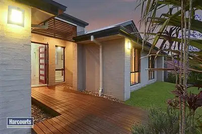 16 Cassinia Court, Eatons Hill QLD 4037