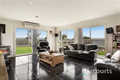Sixth view of Homely house listing, 10 Pelican Walk, Whittlesea VIC 3757