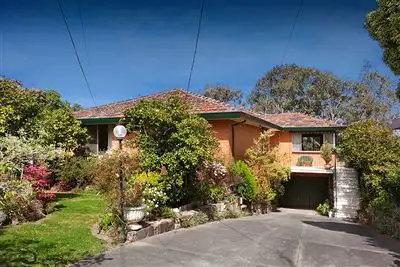 4 Ben Nevis Grove, Bulleen VIC 3105