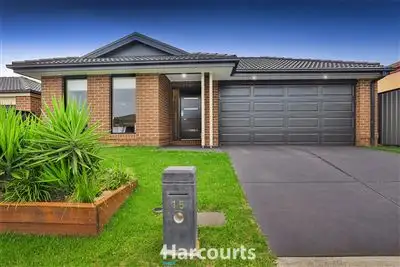 15 Pointer Drive, Pakenham VIC 3810