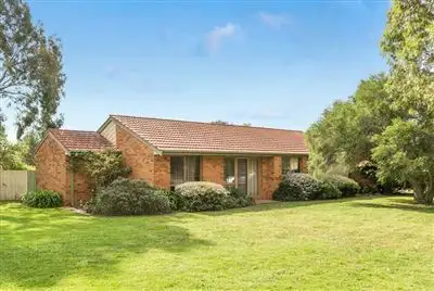 2 Farnham Place, Mornington VIC 3931
