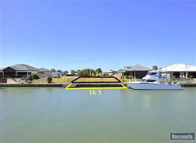 16 Gael Place, Dudley Park WA 6210
