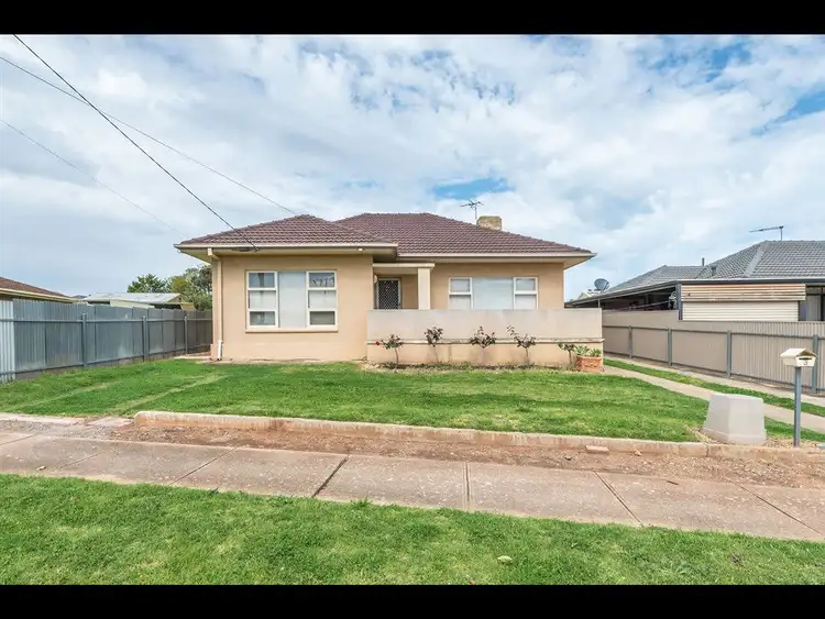3 Hoods road, Northfield SA 5085