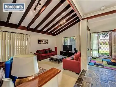 4 Chandler Road, Sorrento WA 6020