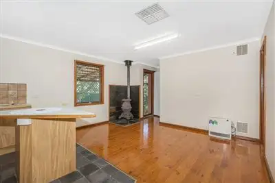 Fifth view of Homely house listing, 8 Eringa Court, Craigmore SA 5114