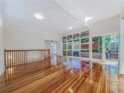52 Burbong Street, Chapel Hill QLD 4069