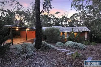8 Tiparra Street, Eden Hills SA 5050