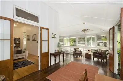 4 Queen Street, North Ward QLD 4810