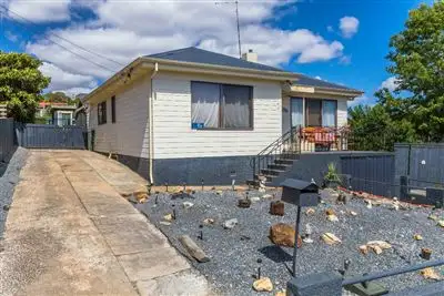 7 Ernest Street, Beauty Point TAS 7270