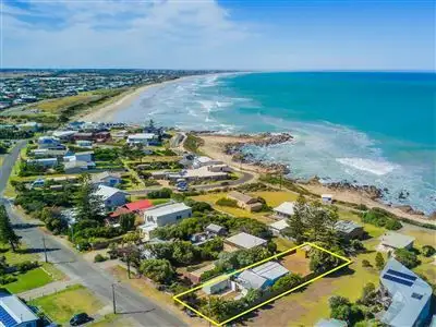 Second view of Homely house listing, 7 Seaview Avenue, Middleton SA 5213